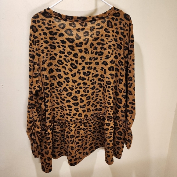 Terra & SKY Leopard Plus Size Casual Blouse 2X - Picture 6 of 11